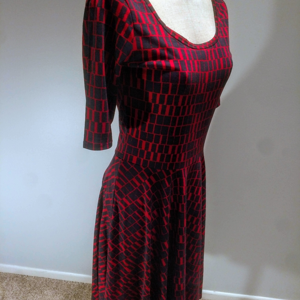 LuLaRoe Dress *FINAL SALE!! $25** - Picture 4 of 4